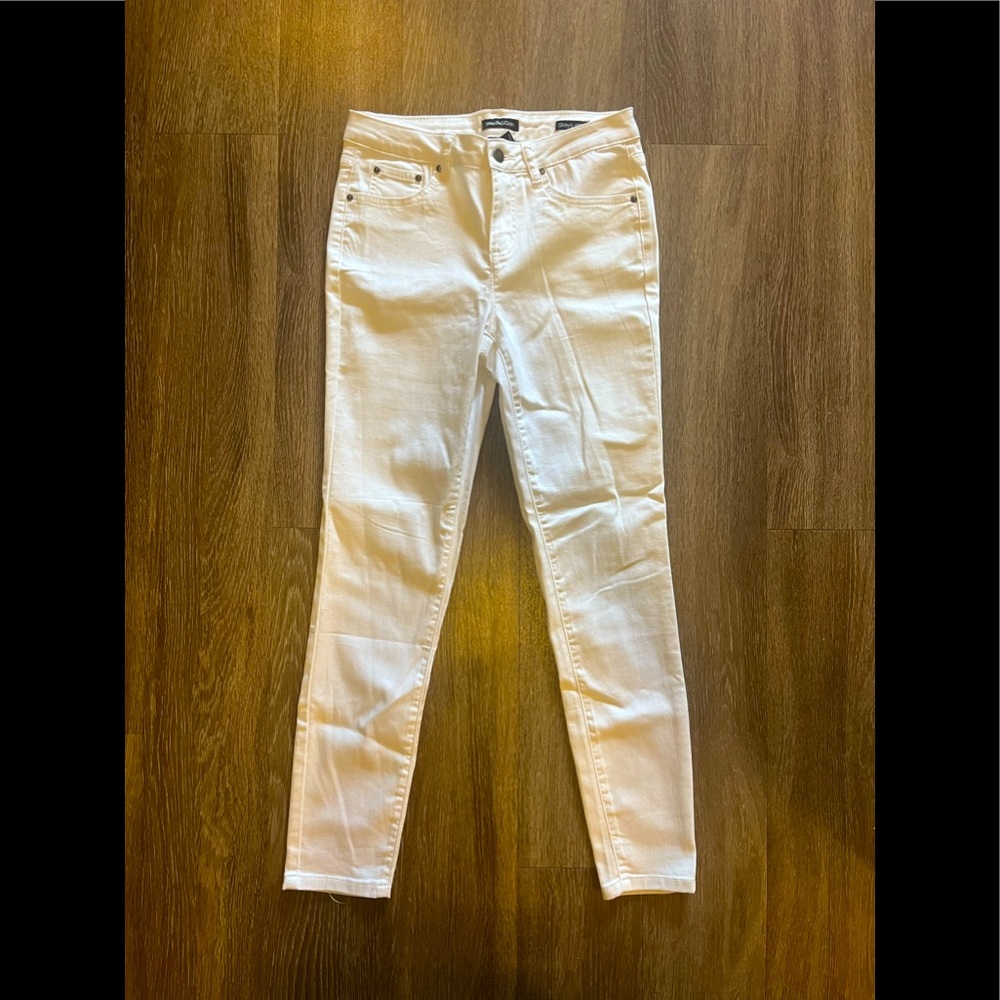 White Jeans